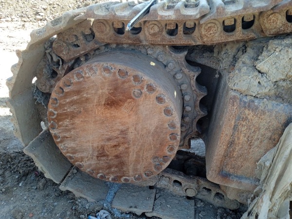 小松PC600-8R履帶式挖掘機(jī)