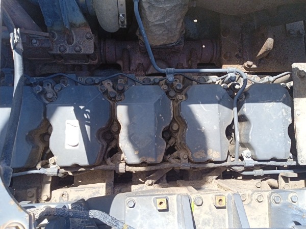 小松PC600-8R履帶式挖掘機(jī)