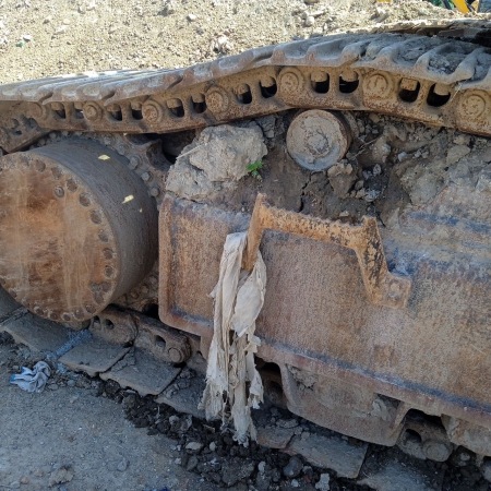 小松PC600-8R履带式挖掘机