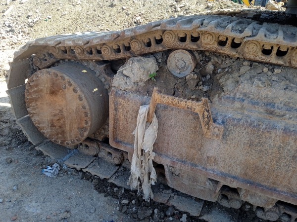 小松PC600-8R履帶式挖掘機(jī)