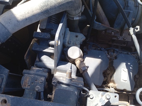 小松PC600-8R履帶式挖掘機(jī)