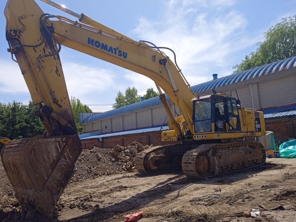 小松PC600-8R履帶式挖掘機(jī)