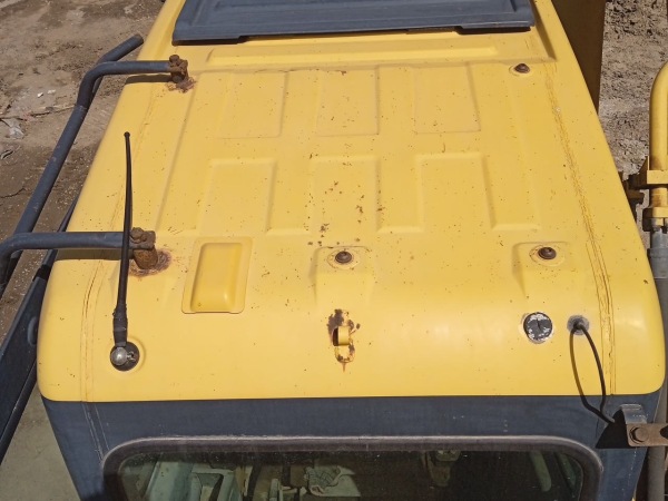 小松PC600-8R履帶式挖掘機(jī)