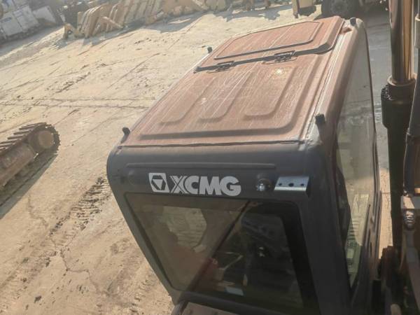 徐工XE210DA履帶式挖掘機(jī)