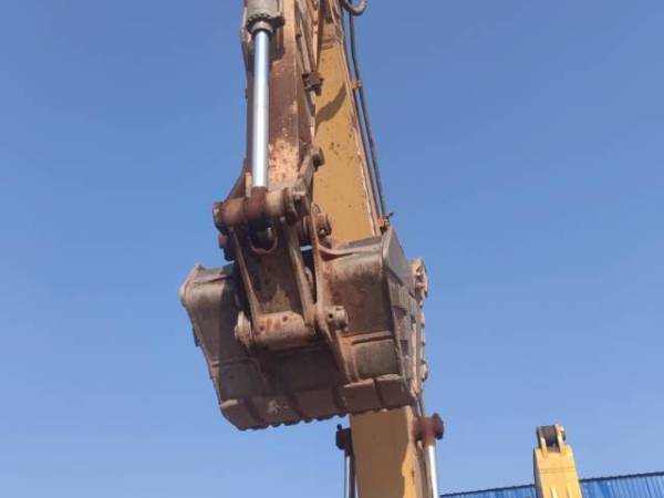 徐工XE210DA履帶式挖掘機(jī)