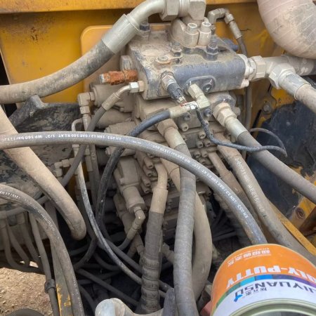 柳工CLG913履带式挖掘机