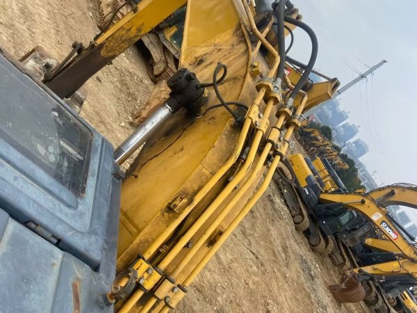 柳工CLG913履帶式挖掘機