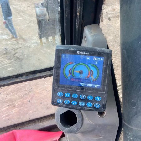 柳工CLG913履带式挖掘机