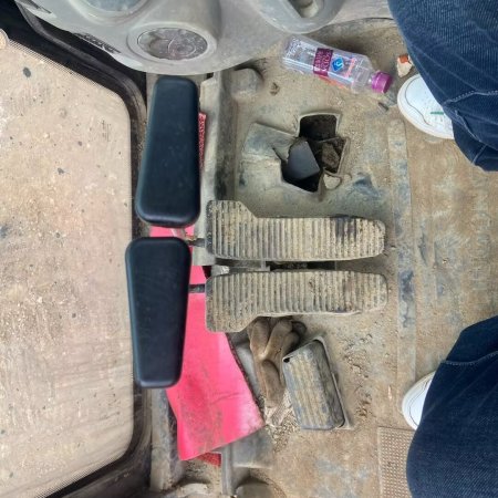 柳工CLG913履带式挖掘机