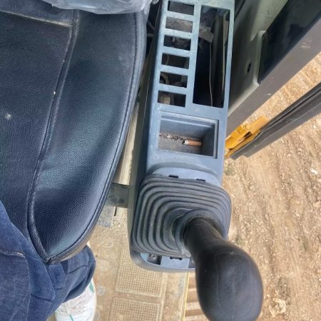 柳工CLG913履带式挖掘机