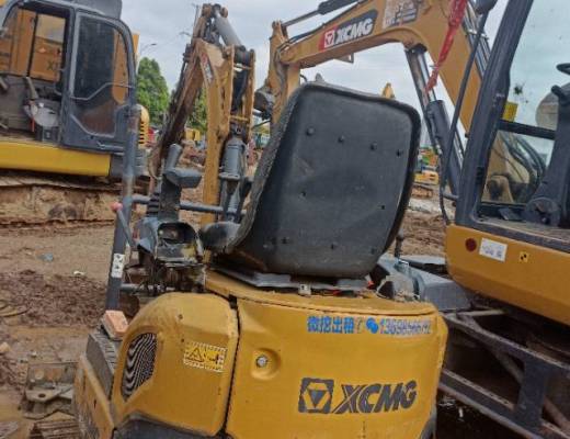 徐工XE15U履带式挖掘机