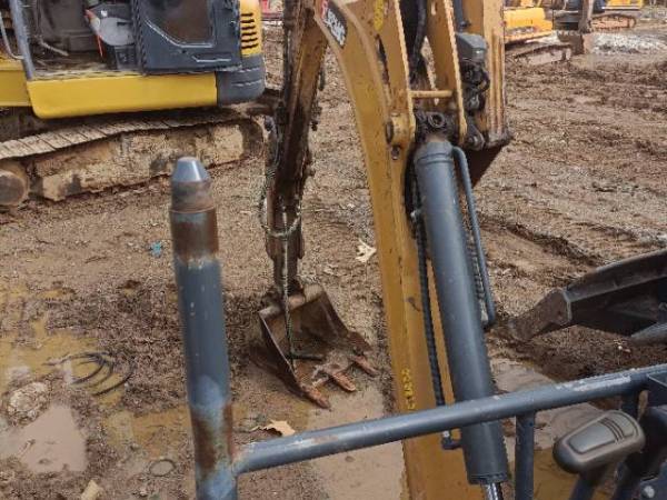 徐工XE15U履帶式挖掘機(jī)