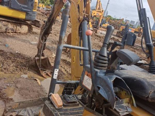 徐工XE15U履帶式挖掘機(jī)