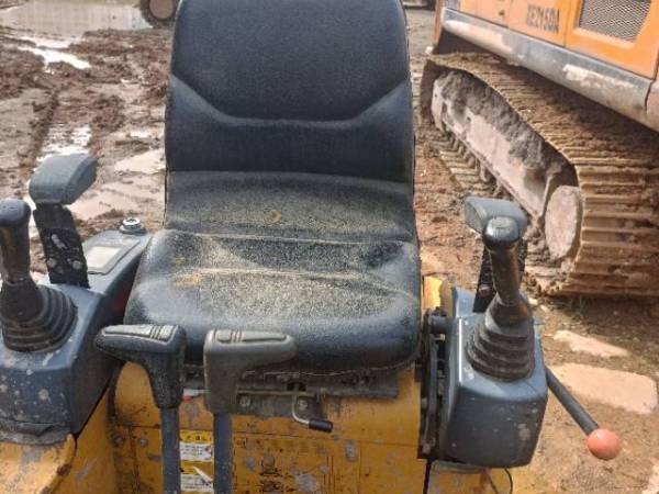 徐工XE15U履帶式挖掘機(jī)