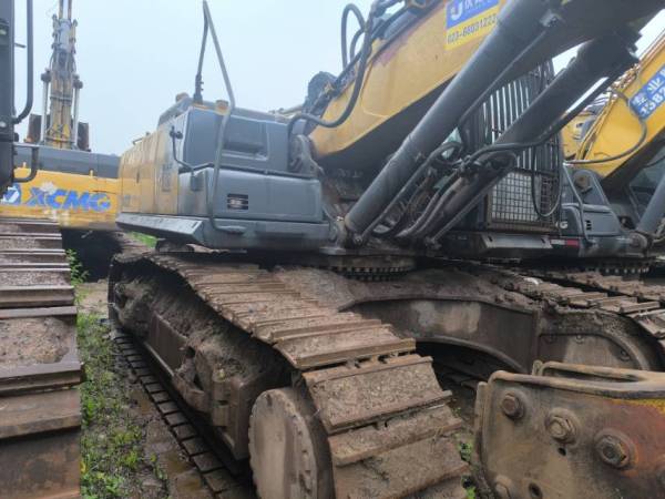 徐工XE490DK履帶式挖掘機(jī)