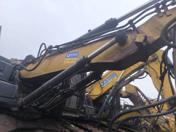 徐工XE490DK履帶式挖掘機(jī)