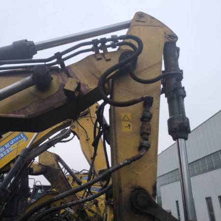 徐工XE490DK履带式挖掘机