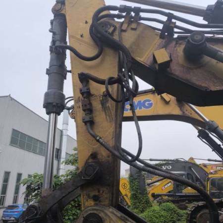 徐工XE490DK履带式挖掘机