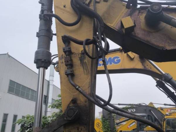 徐工XE490DK履帶式挖掘機(jī)