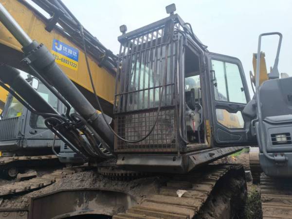 徐工XE490DK履帶式挖掘機(jī)