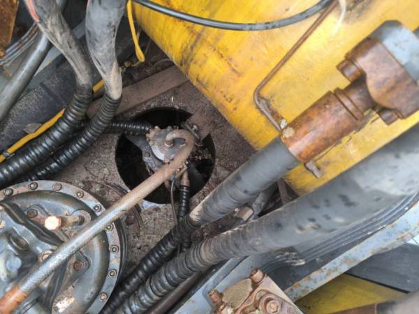 徐工XE490DK履帶式挖掘機(jī)