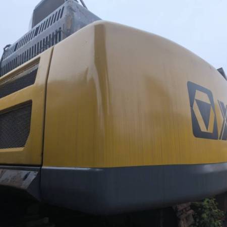 徐工XE490DK履带式挖掘机