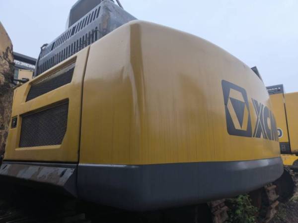 徐工XE490DK履帶式挖掘機(jī)