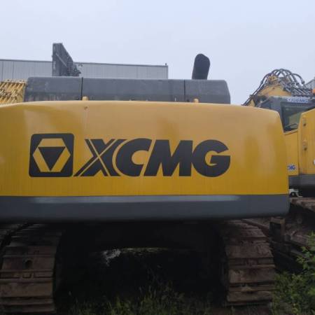 徐工XE490DK履带式挖掘机