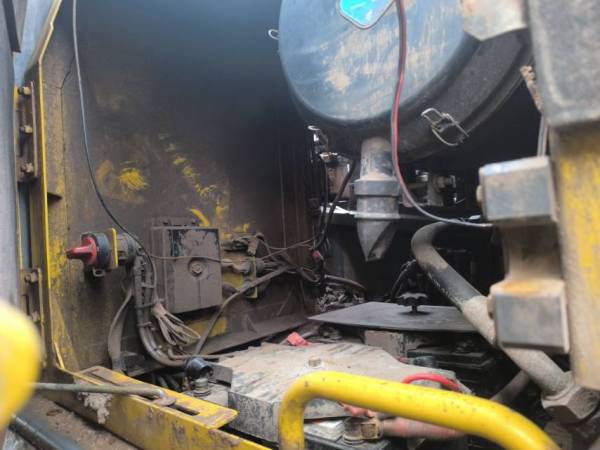 徐工XE490DK履帶式挖掘機(jī)