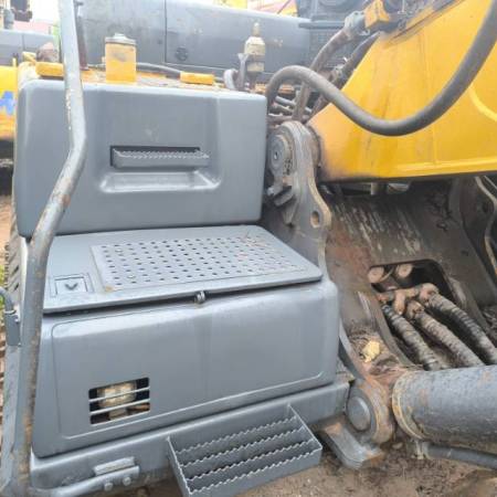 徐工XE490DK履带式挖掘机