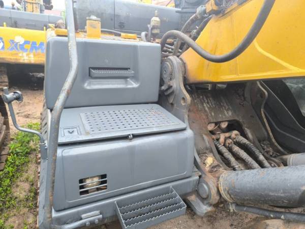 徐工XE490DK履帶式挖掘機(jī)