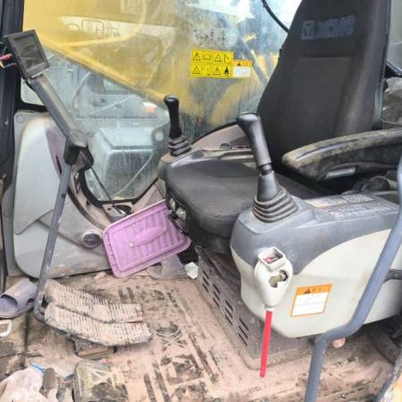 徐工XE490DK履带式挖掘机