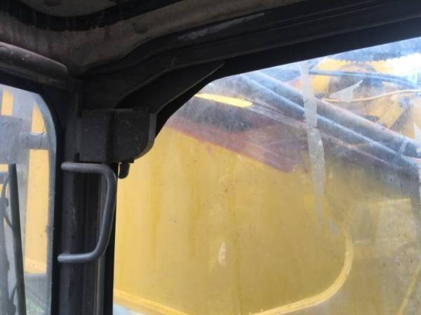 徐工XE490DK履帶式挖掘機(jī)