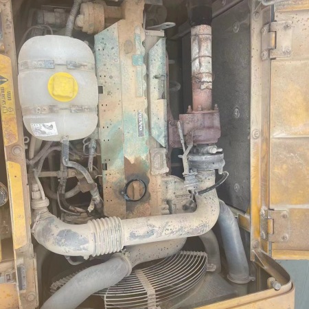 沃尔沃EC200B履带式挖掘机