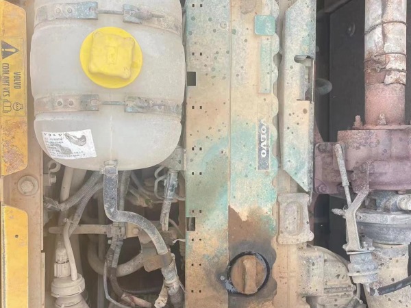 沃爾沃EC200B履帶式挖掘機(jī)