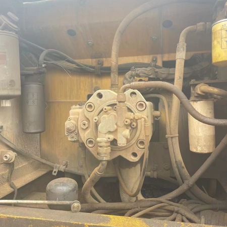 沃尔沃EC200B履带式挖掘机