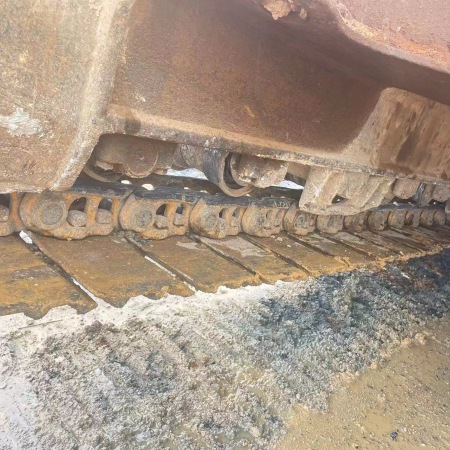 沃尔沃EC200B履带式挖掘机