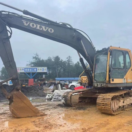 沃尔沃EC200B履带式挖掘机