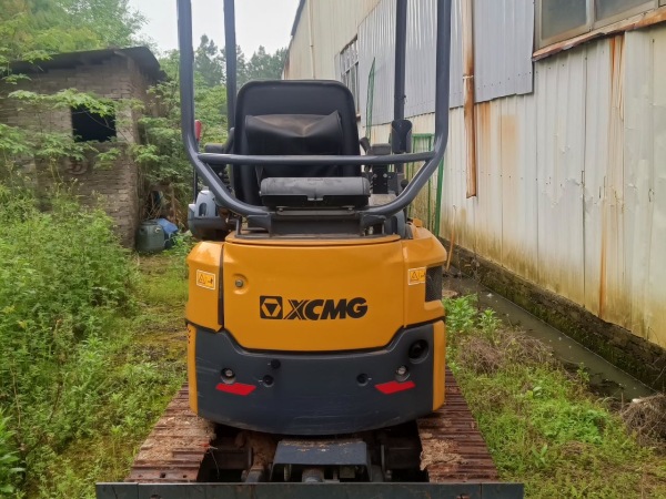 徐工XE17U履帶式挖掘機(jī)