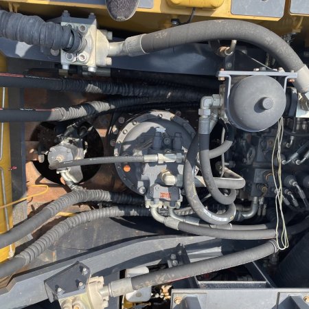 徐工XE550DK履带式挖掘机