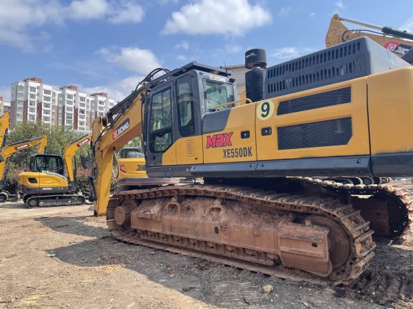 徐工XE550DK履帶式挖掘機
