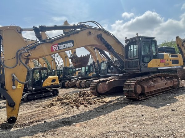 徐工XE550DK履帶式挖掘機