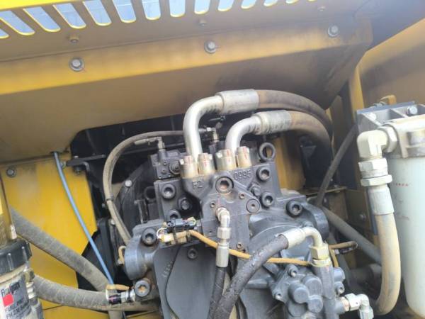 徐工XE490DK履帶式挖掘機(jī)