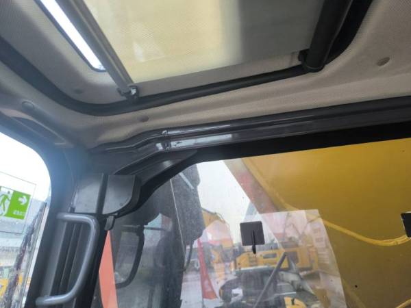 徐工XE490DK履帶式挖掘機(jī)