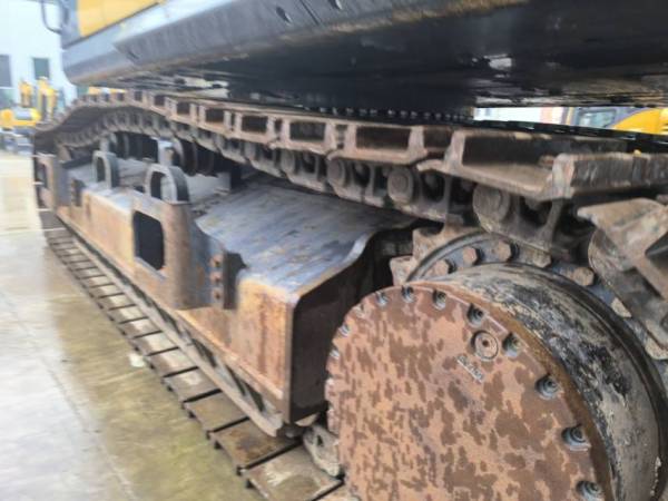 徐工XE490DK履帶式挖掘機(jī)