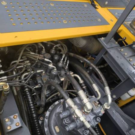 徐工XE490DK履带式挖掘机