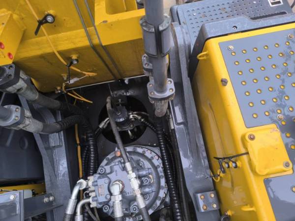 徐工XE490DK履帶式挖掘機(jī)