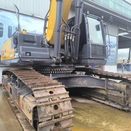 徐工XE490DK履带式挖掘机