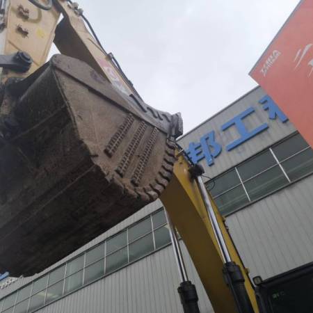 徐工XE490DK履带式挖掘机