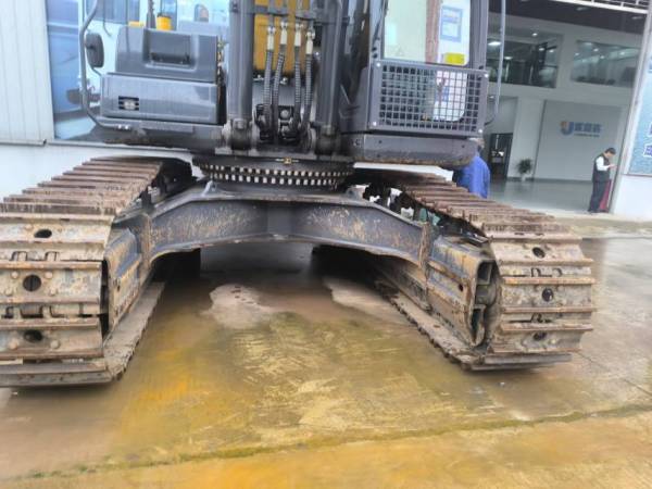 徐工XE490DK履帶式挖掘機(jī)